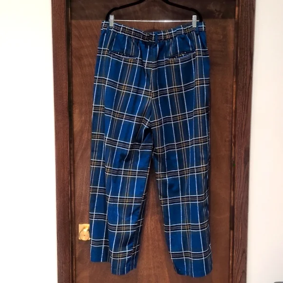 Dressed in LALA 2X blue plaid trousers - Picture 5 of 6